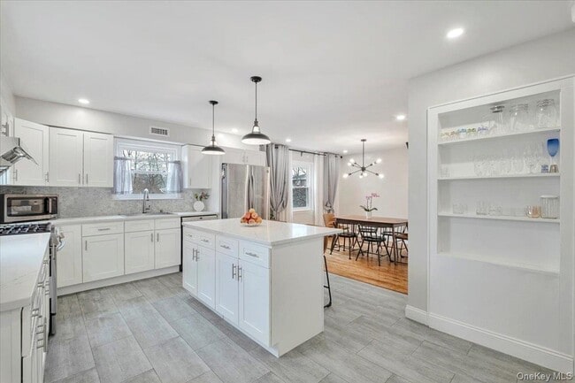 Building Photo - 75 Oakland Ave