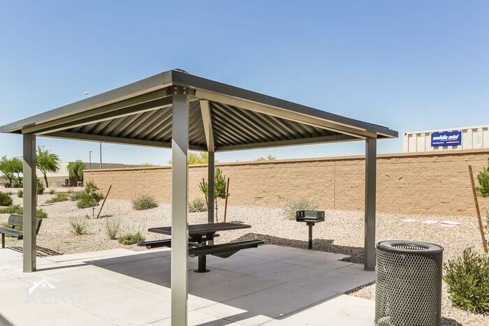 Building Photo - 35327 W San Capistrano Ave