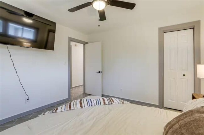 Building Photo - 1944 Cindy Dr