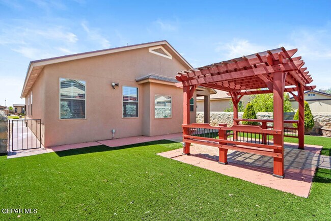 Building Photo - 14229 Bluesky Point Ct