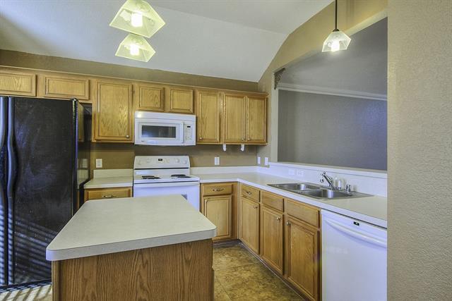 Building Photo - 718 Donny Brook Dr