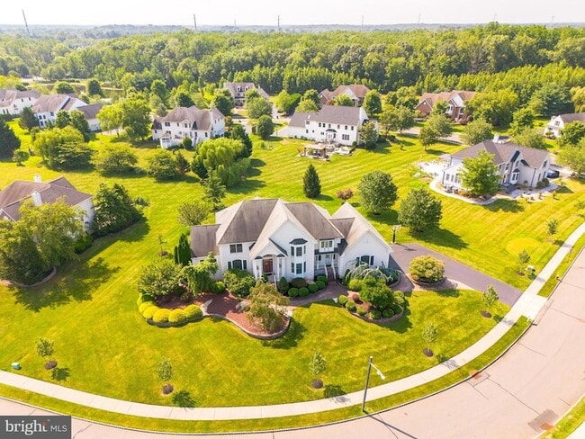 Building Photo - 19 Meadowlark Dr