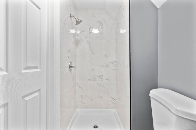 Building Photo - 55 Elliot St