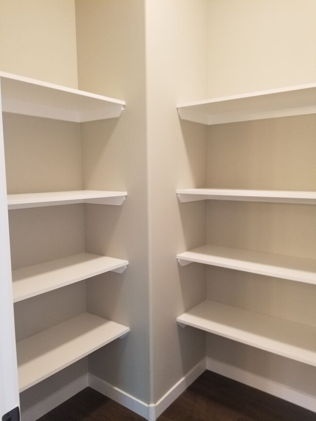 Building Photo - West Valley 3 bedroom 3 Car Garage Custom ...