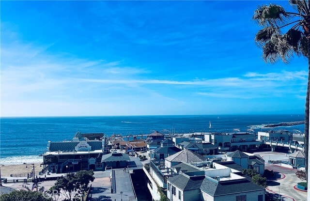 Building Photo - 640 The Village