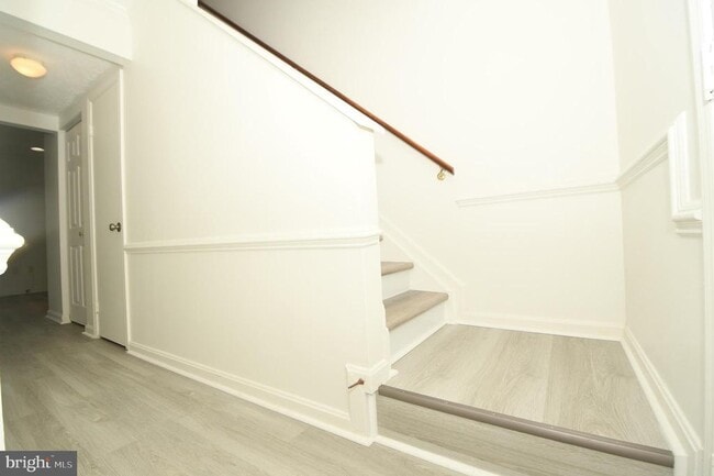 Building Photo - 8635 Union Pl