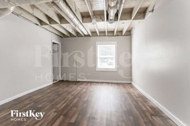 Building Photo - 1362 Natchez Trce SW