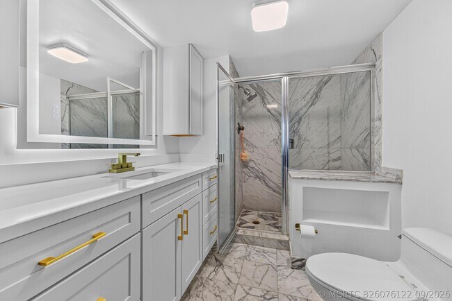 Building Photo - 1370 S Ocean Blvd