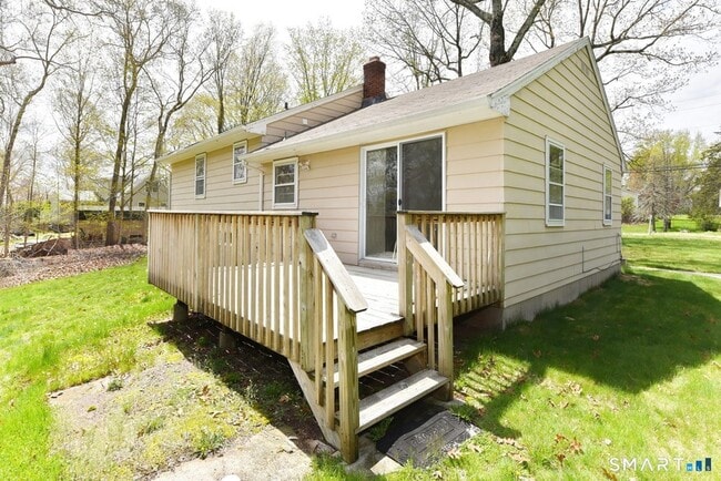 Building Photo - 18 Old Young St