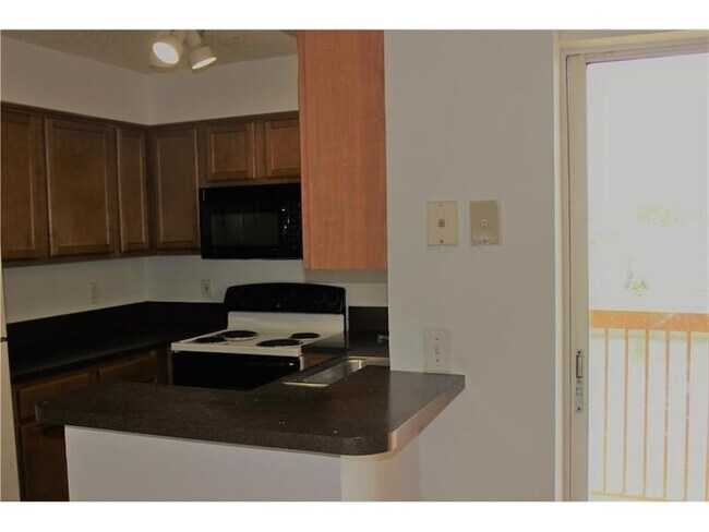 Building Photo - 7610 Westwood Dr