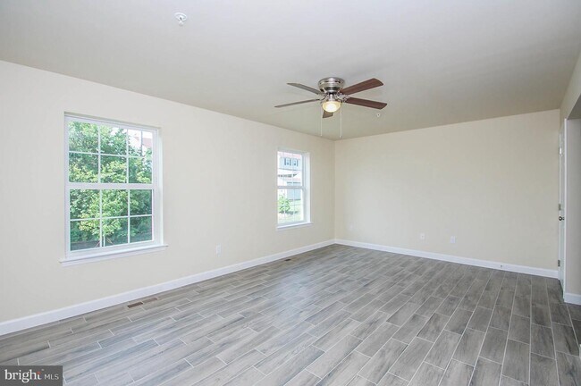 Building Photo - 504 Arietta Ct