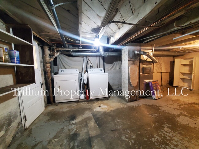 Building Photo - 6425 N Curtis Ave