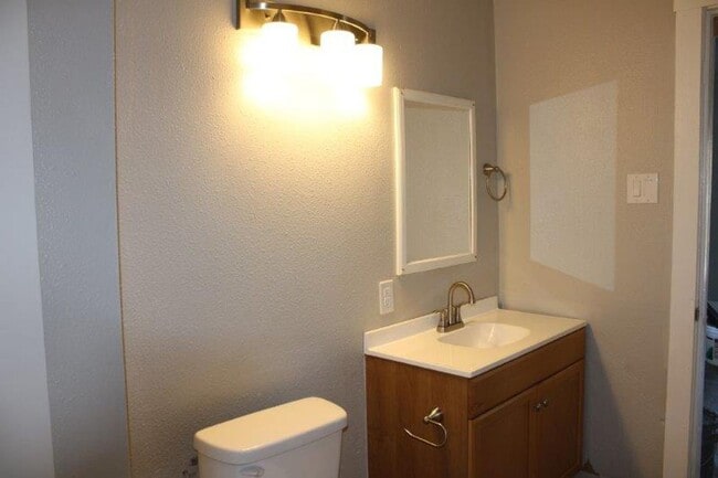 Building Photo - Temple 3 Bedroom Near Scott and White!