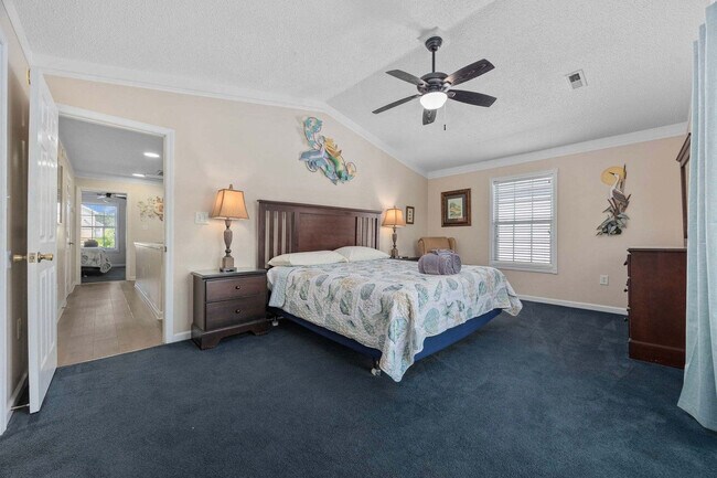 Building Photo - 113A S Yaupon Dr