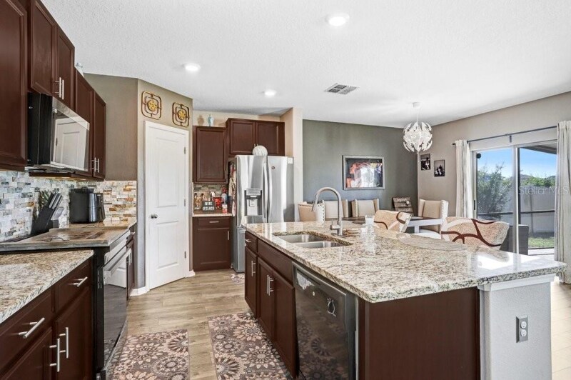 Building Photo - 15461 Broad Brush Dr