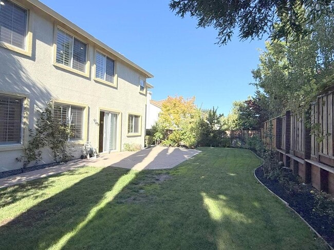 Building Photo - Beautifully Remodeled Modern Home In Wests...