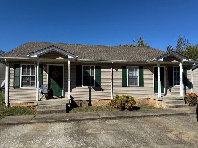 Primary Photo - Fry - 918 1/2 Kingsbury Dr