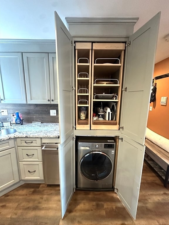 Building Photo - 10 Henchman St