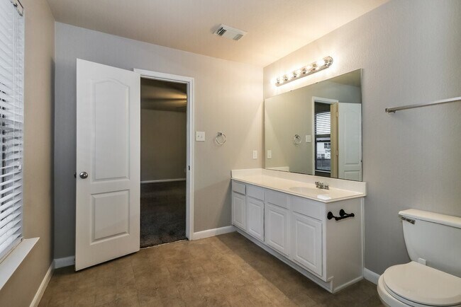 Building Photo - 6403 Misty Brook Bend Ct