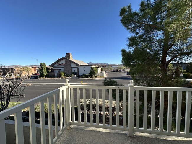 Building Photo - 1721 Spanish Sky Ave