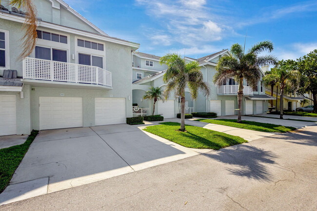 Building Photo - 205 Mainsail Cir