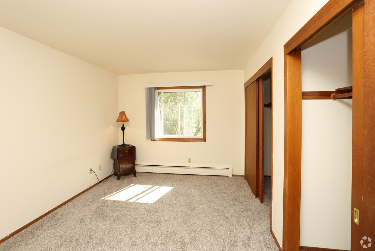 Ridge Manor Apartments Hales Corners Wi Apartment Finder