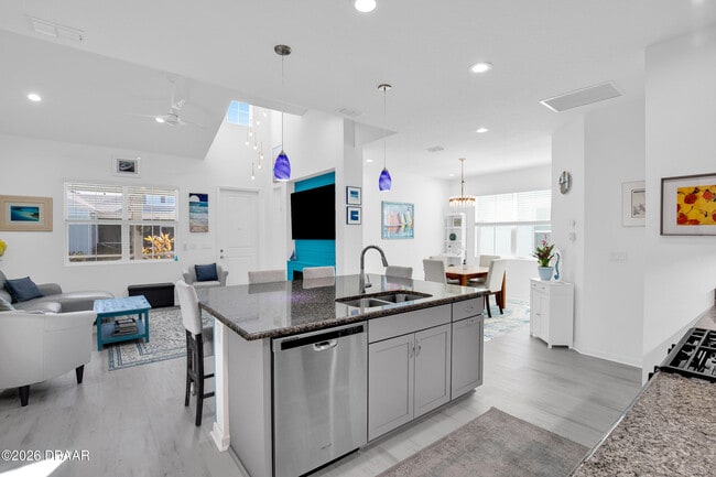 Building Photo - 533 Margaritaville Ave