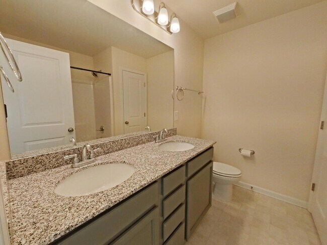 Building Photo - 518 Count Fleet Ct