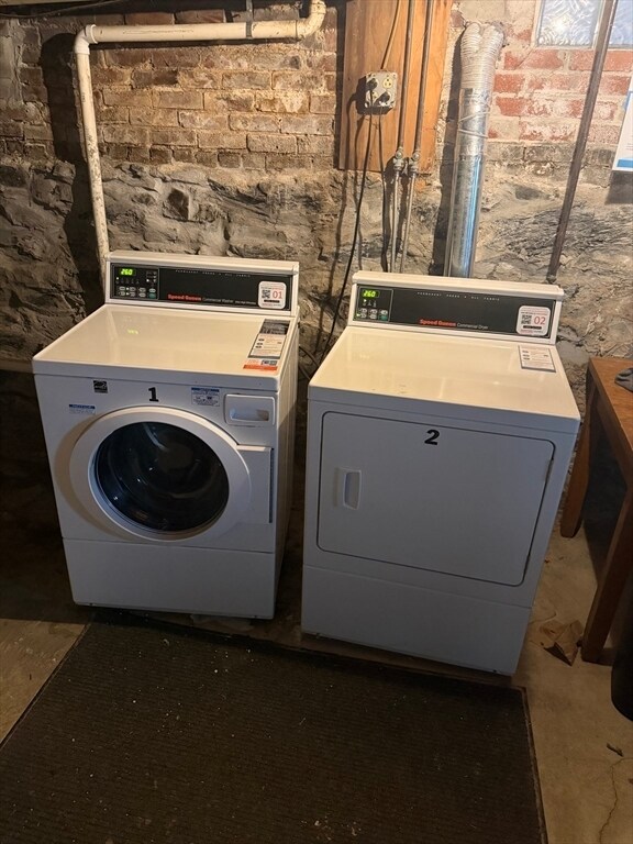 Building Photo - 74 Gore St