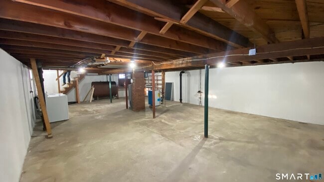 Building Photo - 178 Edgewood Dr