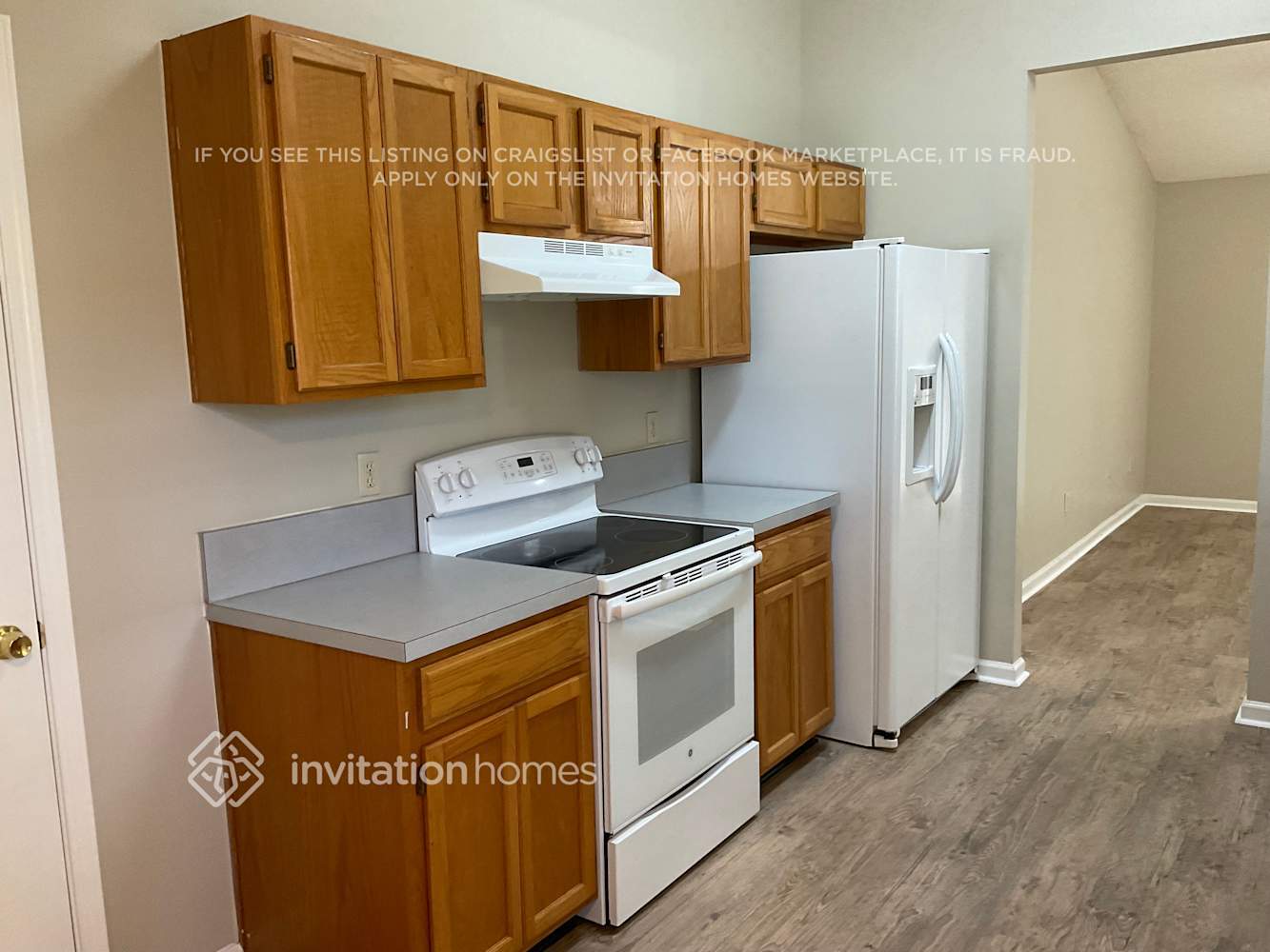 Building Photo - 2094 St Martins Dr W