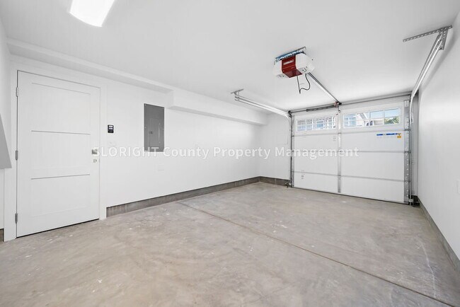 Building Photo - AVAILABLE JANUARY- Stunning Townhome in Avila Beach - 2 Bedroom / 2 Bathroom