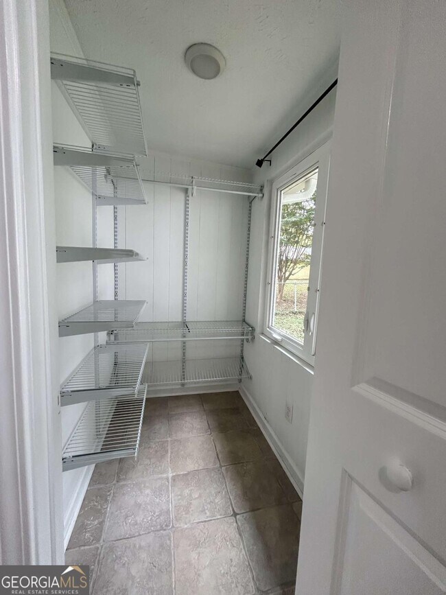 Building Photo - 2981 Lowrance Dr