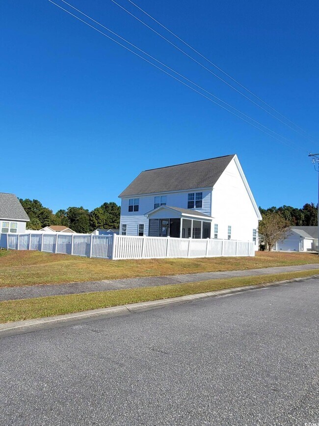 Building Photo - 601 Cottontail Trail