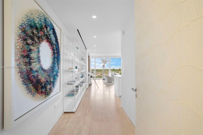 Building Photo - 9111 Collins Ave