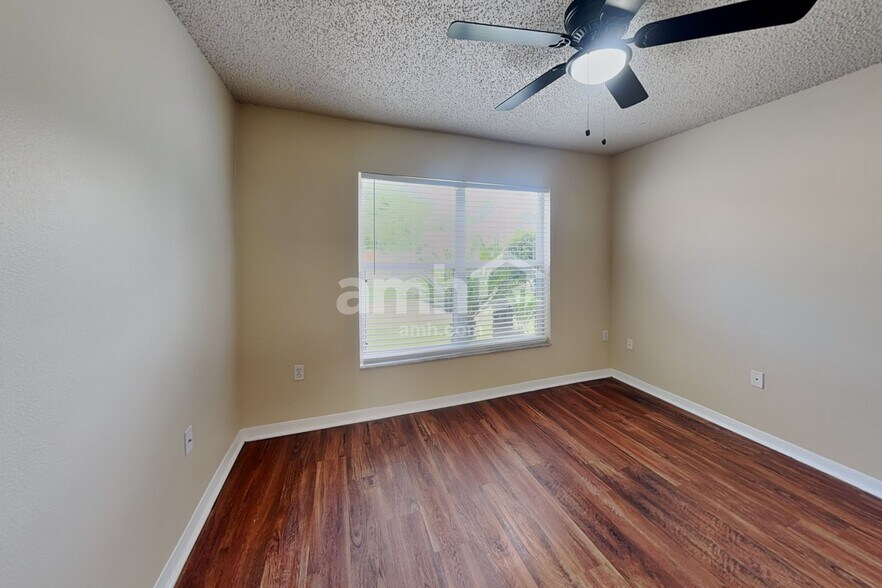 Building Photo - 224 Sawyerwood Pl