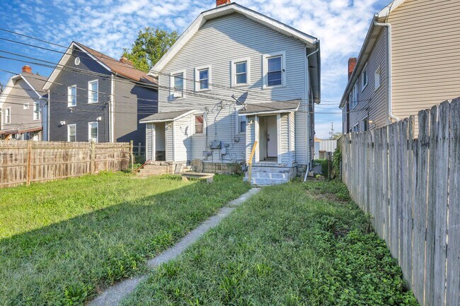 Building Photo - 2545-2547 Sullivant Ave