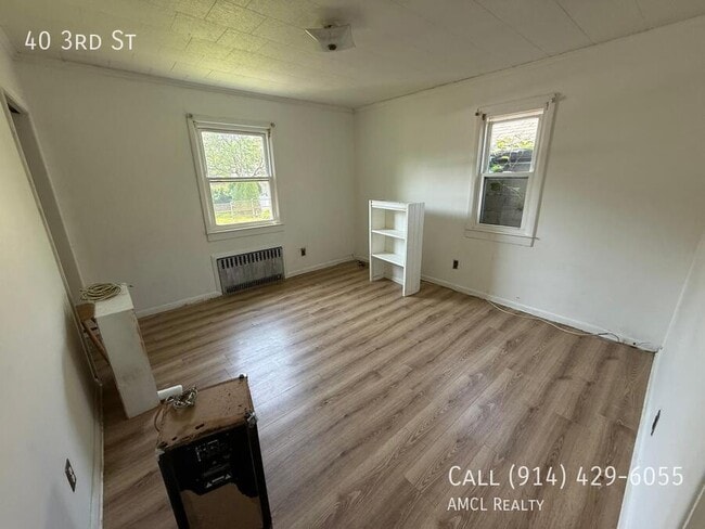Primary Photo - 40 3rd St