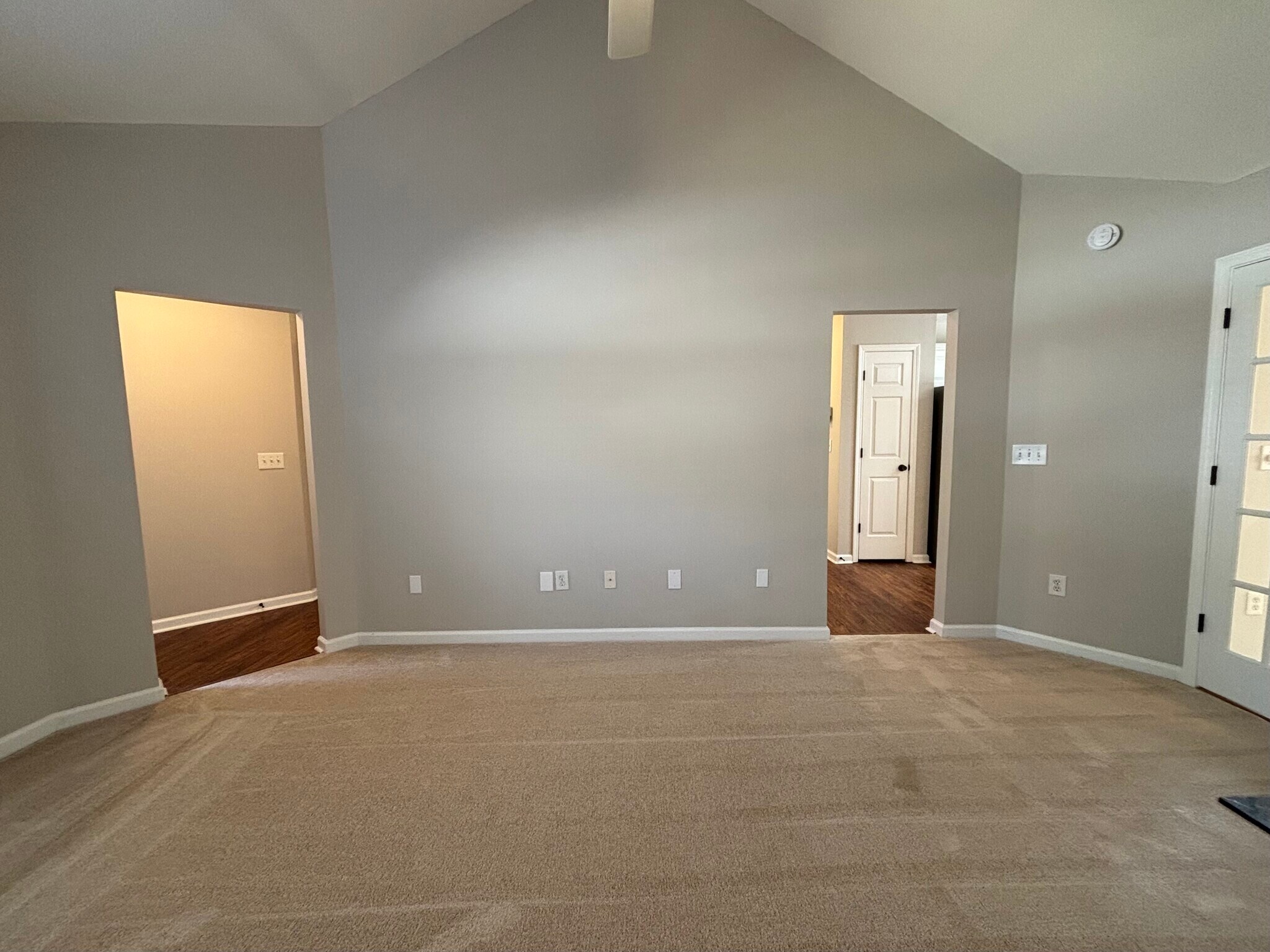 Building Photo - 808 Woodsford Dr