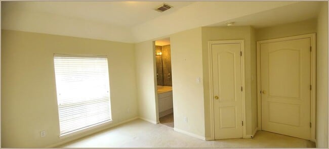 Building Photo - 12906 Silent Shore