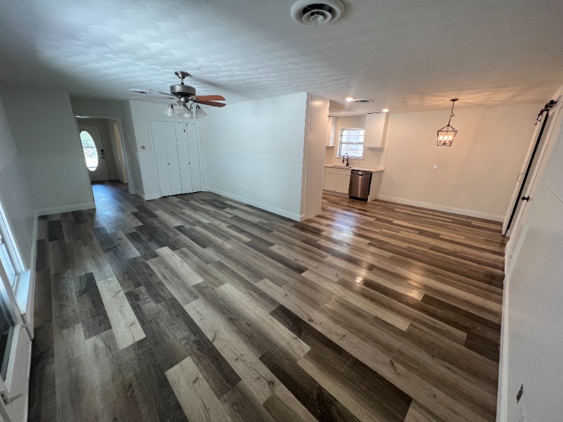 Building Photo - 1501 W Chestnut St