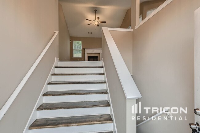 Building Photo - 205 Buffington Dr