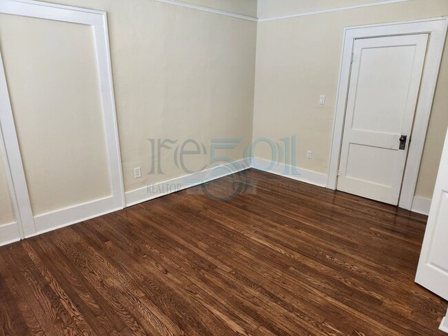 Building Photo - Newly Renovated Immaculate Condo In Hillcrest!!!!! Just Blocks from UAMS!!