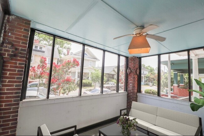 Building Photo - 628 E 38th St