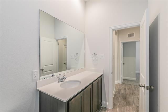Building Photo - 1405 Bentwood Dr