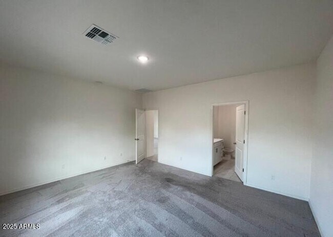 Building Photo - 19142 W Elm St