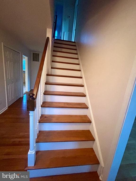 Building Photo - 1007 Jones Rd