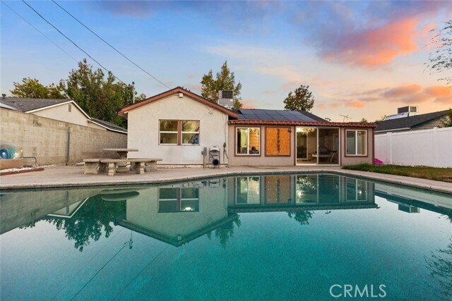 Building Photo - 11377 Gaynor Ave