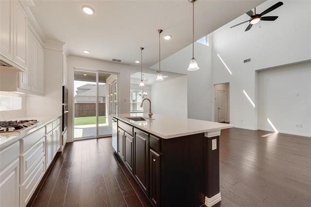 Building Photo - 6915 Barnes Dr