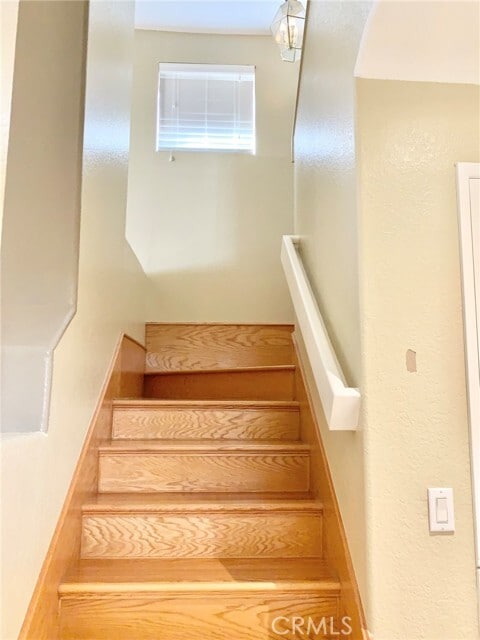 Building Photo - 15686 Altamira Dr